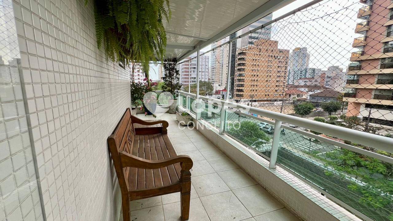Apartamento, 3 quartos, 222 m² - Foto 4