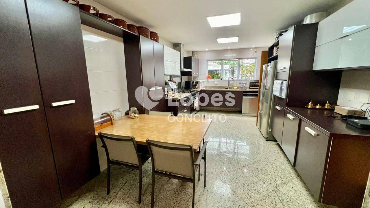 Apartamento, 3 quartos, 222 m² - Foto 16