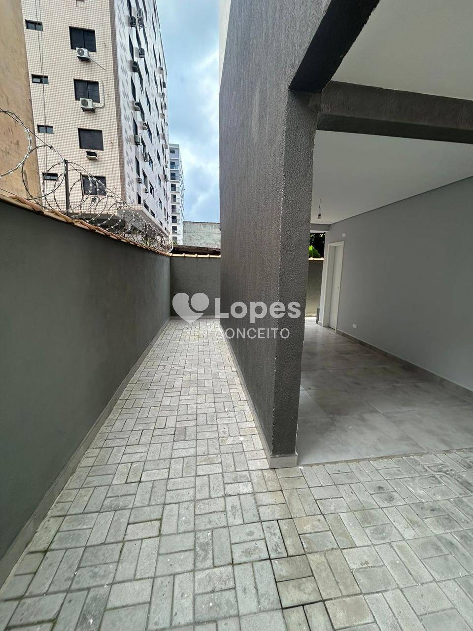 Casa à venda e aluguel com 2 quartos, 116m² - Foto 3